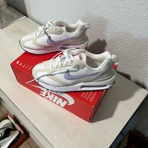 Nike air max dawn WMNS Size 8